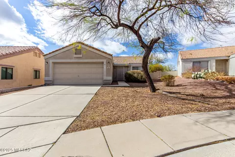 1261 W Crystal Palace Pl, Oro Valley, AZ 85737