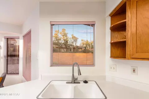 Kitchen - 1133 E Haystack Dr, Oro Valley, AZ 85755 photo 2 of 3