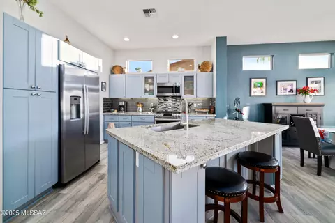 889 E Claridge Pl, Oro Valley, AZ 85755 photo 9
