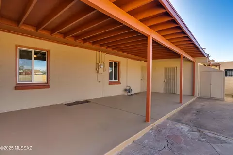 2413 E 24th St, Tucson, AZ 85713 photo 33