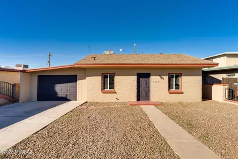 2413 E 24th St, Tucson, AZ 85713 photo 5