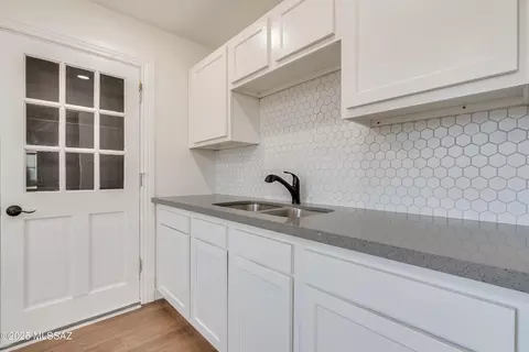 2413 E 24th St, Tucson, AZ 85713 photo 14