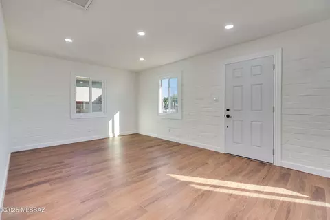 2413 E 24th St, Tucson, AZ 85713 photo 8