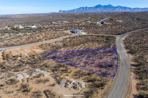 32 Calle Dinamarca #10, Rio Rico, AZ 85648