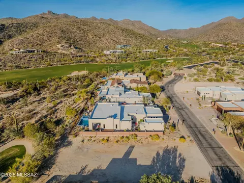 6334 W Sunlit Bridge Pl, Marana, AZ 85658
