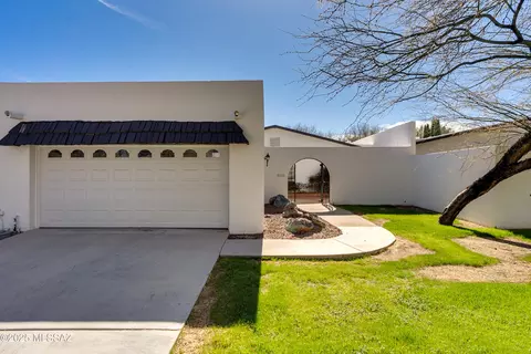 7140 E Sabino Vista Cir, Tucson, AZ 85750