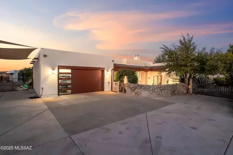 584 Cielo Ln, Rio Rico, AZ 85648