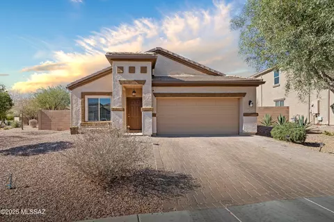 8944 W Silent Saguaro Dr, Marana, AZ 85653