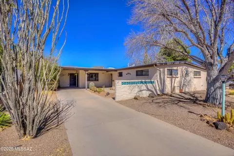 231 El Limon, Green Valley, AZ 85614