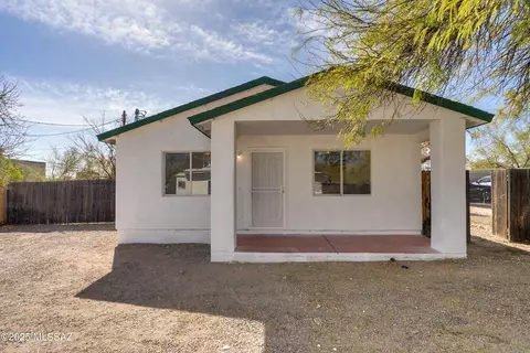 3206 E Bellevue St, Tucson, AZ 85716