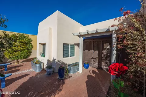 Exterior - 10653 E Mary Stephey Pl, Tucson, AZ 85747 photo 3 of 11
