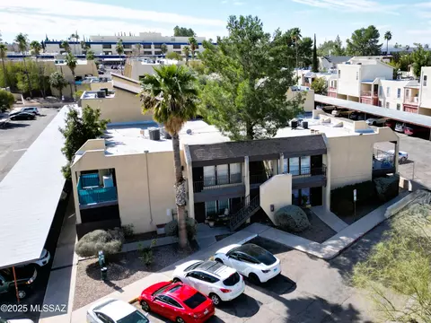 1620 N Wilmot Rd #S340, Tucson, AZ 85712