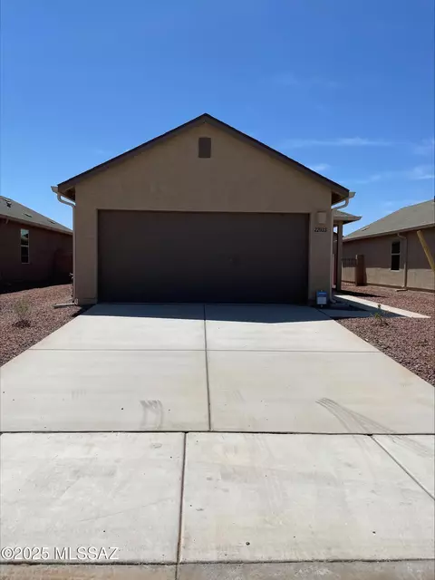 22033 E Virga Ave, Red Rock, AZ 85145
