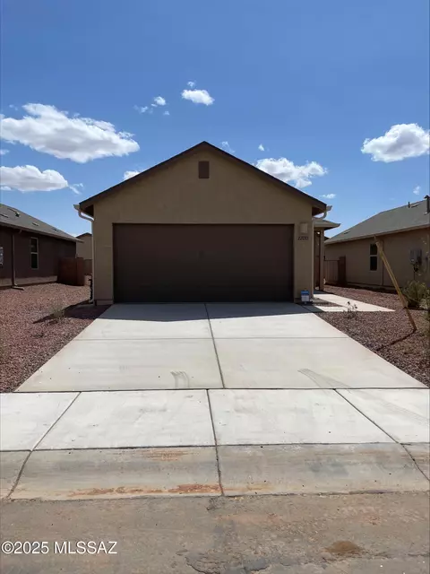 21837 E Thunderhead Dr, Red Rock, AZ 85145
