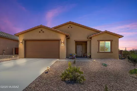 1705 W Aristides St, Tucson, AZ 85704