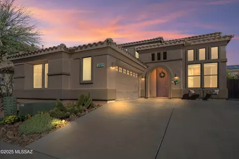 517 E Camino Crystal Azul, Sahuarita, AZ 85629