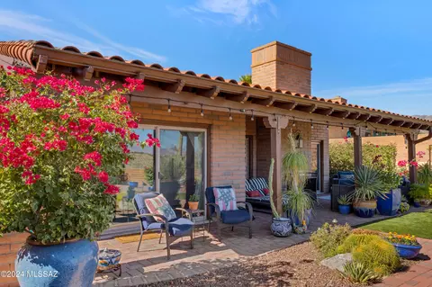 4490 N Trocha Alegre, Tucson, AZ 85750