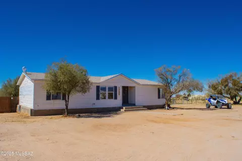 305 N Salero View Rd, Vail, AZ 85641