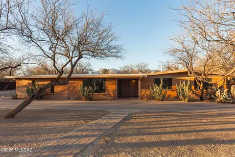 7751 E Camino Bavispe, Tucson, AZ 85715