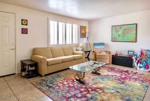 Living - 35 E Pastime Rd, Tucson, AZ 85705 photo 1 of 5