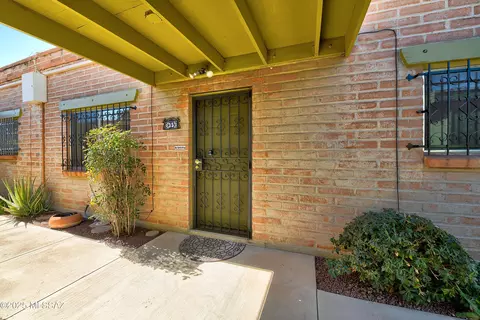 35 E Pastime Rd, Tucson, AZ 85705