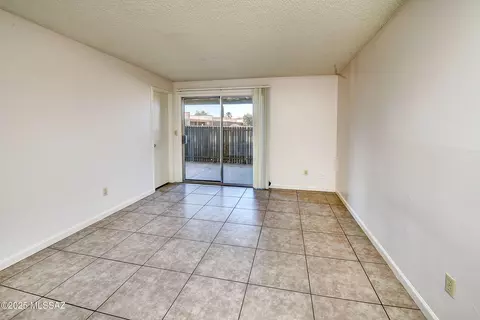 Living - 35 E Pastime Rd, Tucson, AZ 85705 photo 5 of 5