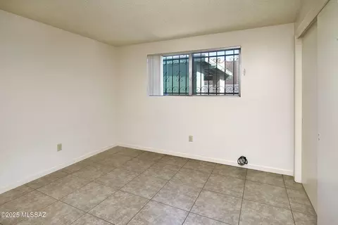 Bedroom - 35 E Pastime Rd, Tucson, AZ 85705 photo 3 of 3