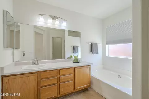 10166 E Rainbow Meadow Dr, Tucson, AZ 85747 photo 18