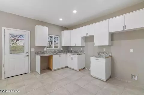 Kitchen - 921 E 36th St, Tucson, AZ 85713 photo 1 of 2