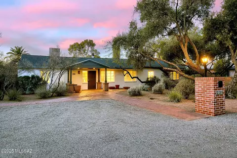 3922 E Cooper St, Tucson, AZ 85711