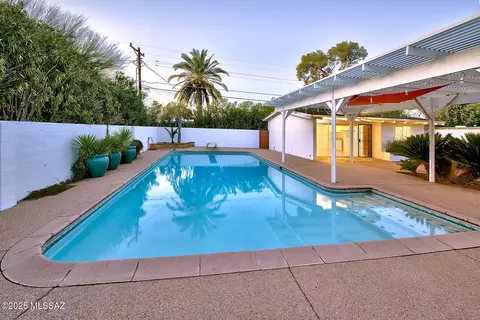 Exterior - 3922 E Cooper St, Tucson, AZ 85711 photo 8 of 15