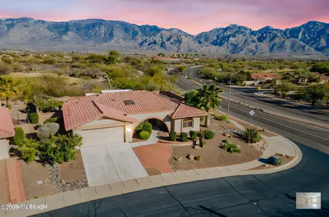 14270 N Choctaw Dr, Oro Valley, AZ 85755