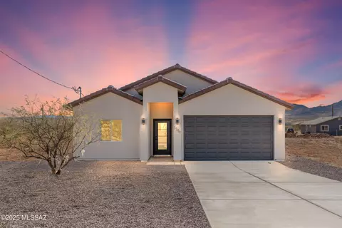 1796 Escobedo Ct, Rio Rico, AZ 85648