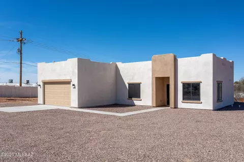 15809 N Twin Lakes Dr NW, Tucson, AZ 85739