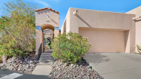 4607 E Red Mesa Dr, Tucson, AZ 85718