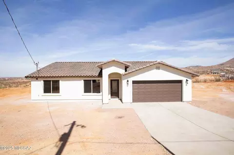 1683 Eje Ct, Rio Rico, AZ 85648