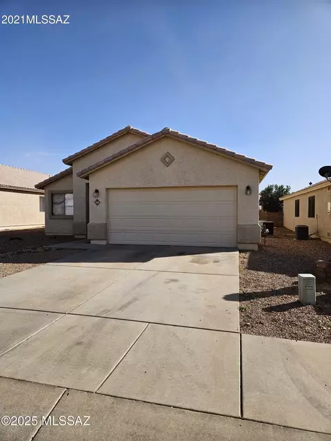 2541 W Cezanne Cir, Tucson, AZ 85741