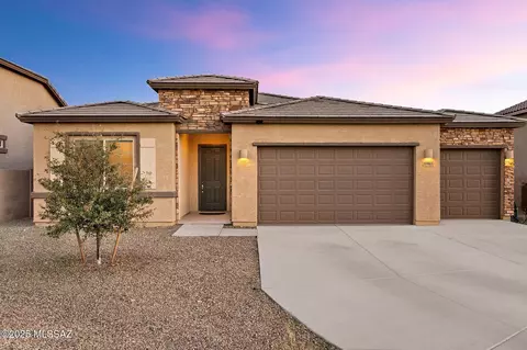 10865 W Radcliff Dr, Marana, AZ 85653
