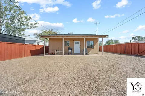 2544 N Forgeus Ave, Tucson, AZ 85716