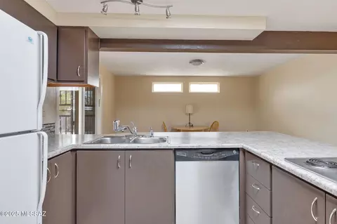 8421 Eli St, Tucson, AZ 85710 photo 33