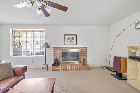 8421 Eli St, Tucson, AZ 85710 photo 16