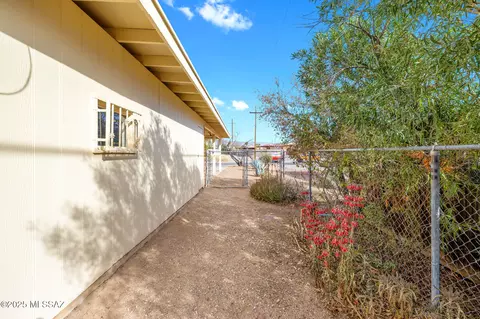 8421 Eli St, Tucson, AZ 85710 photo 47