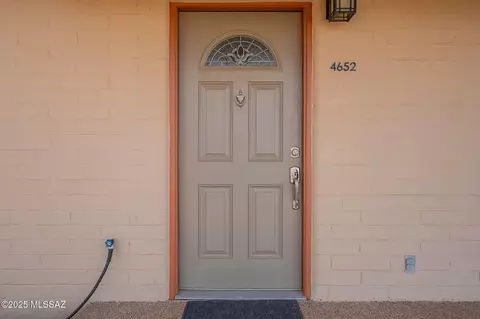 Entry Way - 4652 E 5th St, Tucson, AZ 85711 photo 1 of 3