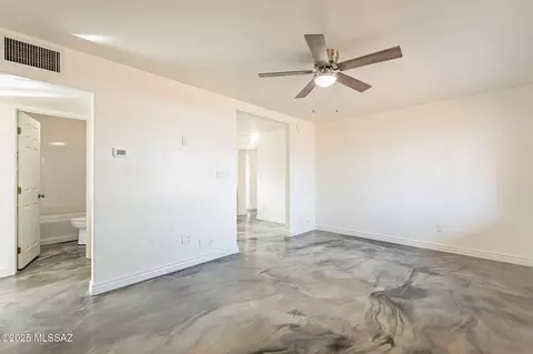 Living - 4652 E 5th St, Tucson, AZ 85711 photo 4 of 7