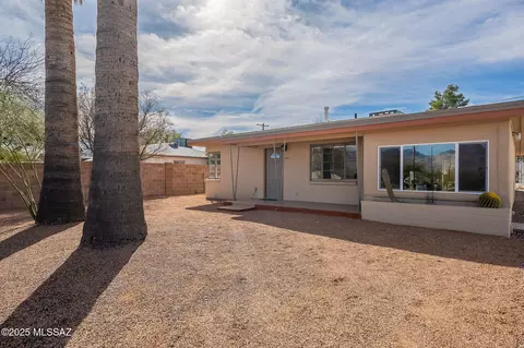 Exterior - 4652 E 5th St, Tucson, AZ 85711 photo 5 of 14
