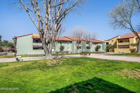 2182 N Pantano Rd UNIT 236, Tucson, AZ 85715