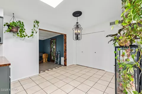 Dining - 7148 E 29th St, Tucson, AZ 85710 photo 2 of 2