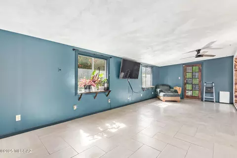 Living - 7148 E 29th St, Tucson, AZ 85710 photo 4 of 6