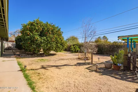 Exterior - 7148 E 29th St, Tucson, AZ 85710 photo 4 of 11