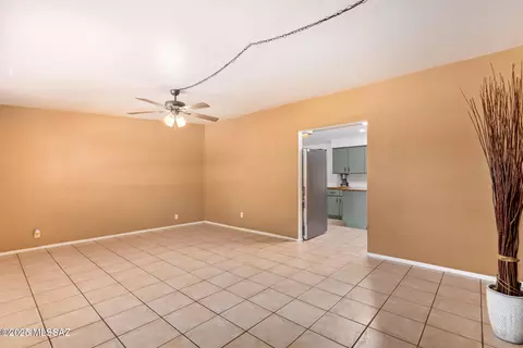 Living - 7148 E 29th St, Tucson, AZ 85710 photo 1 of 6